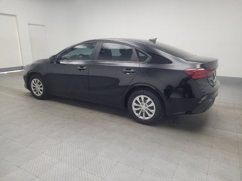 Used 2024 Kia Forte LX image 3