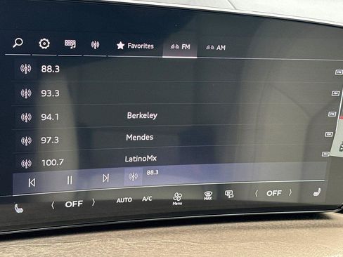 New 2025 Audi Q5 Premium Plus image 17