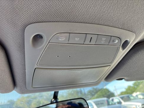 Used 2019 Nissan Sentra SV FWD image 35