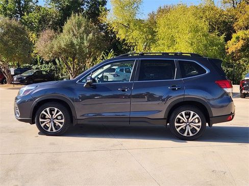 Used 2019 Subaru Forester Limited image 4
