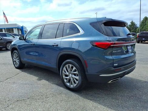 Used 2026 Buick Enclave Preferred FWD image 5