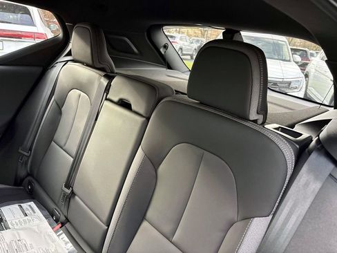 Used 2024 Volvo XC40 Recharge Core w/ Protection Package Premier image 26