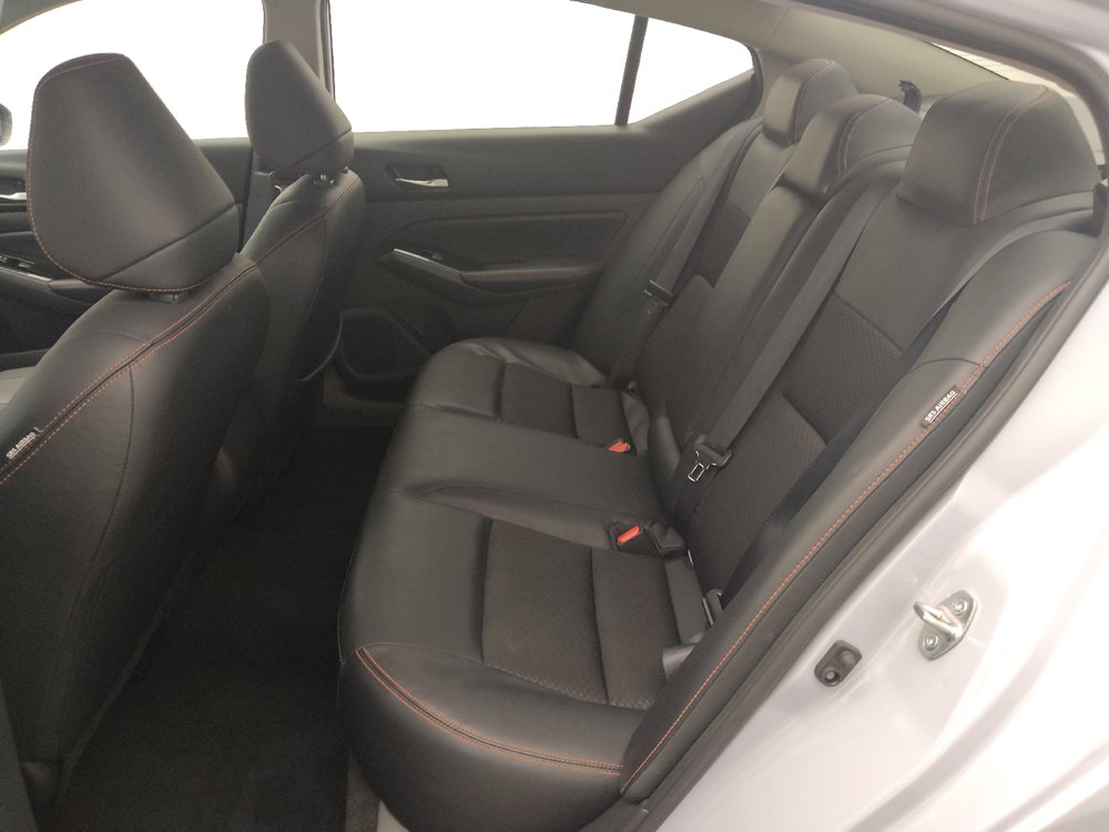 Used 2025 Nissan Altima 2.5 SR FWD image 18