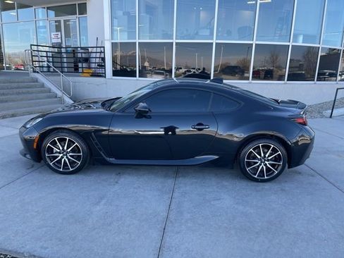 Used 2023 Toyota GR86 w/ ALL Weather Mat Package (TMS) image 4