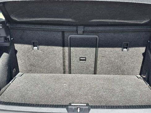 Used 2019 Volkswagen e-Golf SE w/ Driver Assistance Package image 23