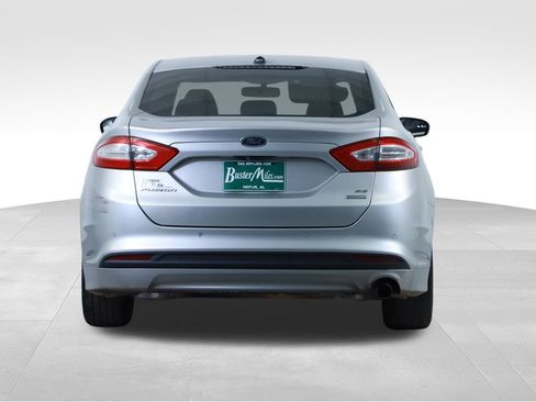 Used 2014 Ford Fusion SE w/ Equipment Group 202A image 11