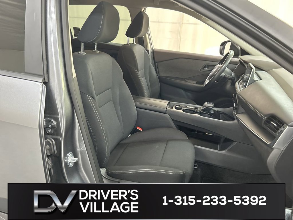 Used 2023 Nissan Rogue S AWD/4WD image 22