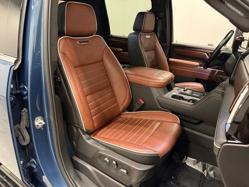 Used 2025 GMC Sierra 3500 Denali Ultimate image 34