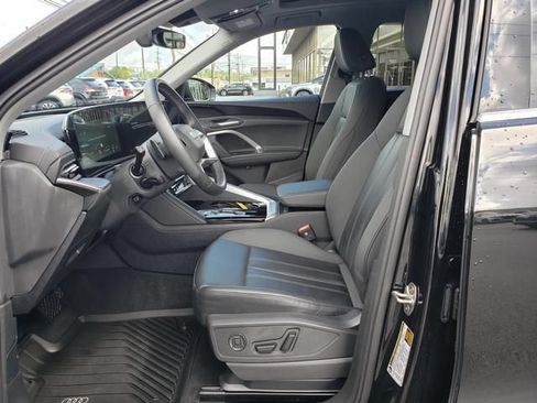 Used 2025 Audi Q5 Premium w/ Convenience Package AWD/4WD image 10
