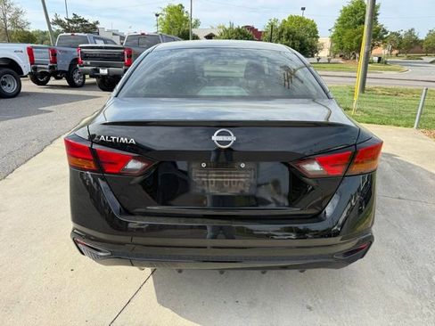 Used 2023 Nissan Altima 2.5 S image 9