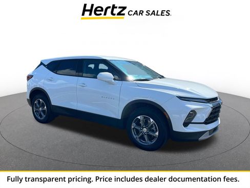 Used 2026 Chevrolet Blazer LT FWD image 1