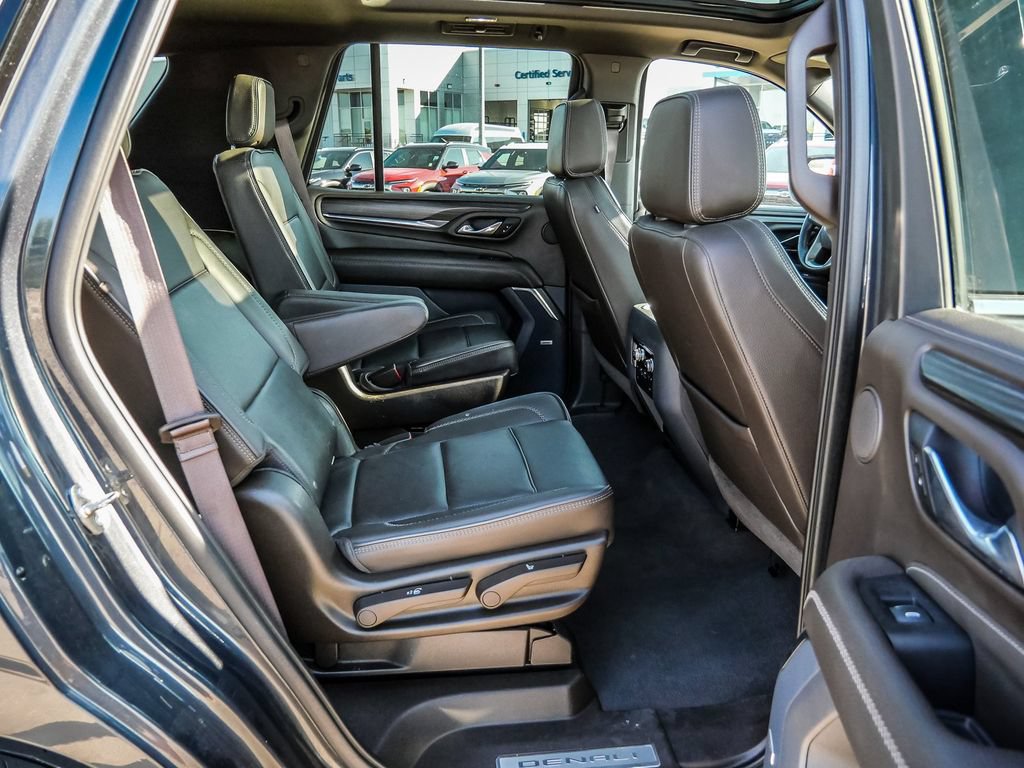 Used 2021 GMC Yukon Denali w/ Denali Premium Package RWD image 23