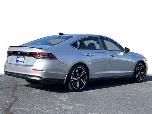 Certified 2025 Honda Accord Sport image 25