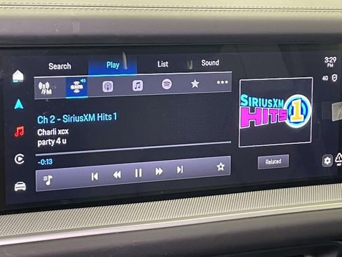 Used 2024 Porsche Cayenne image 28