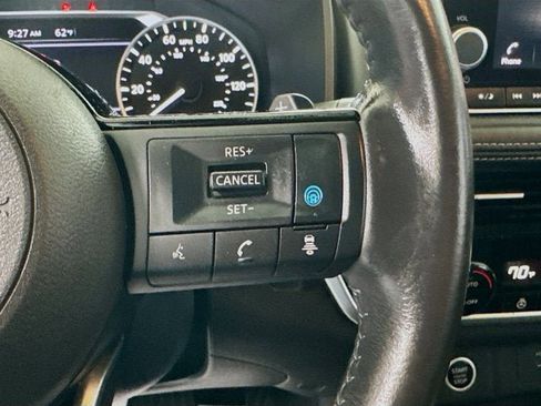 Certified 2022 Nissan Rogue SV w/ SV Premium Package image 10