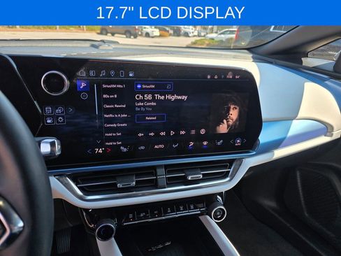 Used 2025 Chevrolet Equinox EV LT image 16