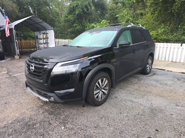 Certified 2024 Nissan Pathfinder SL w/ Lighting Package (N92) AWD/4WD image 2