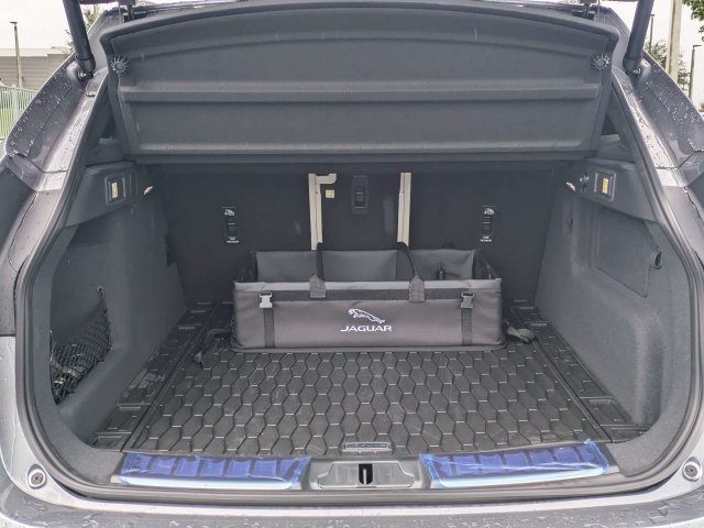 New 2026 Jaguar F-PACE R-Dynamic S AWD/4WD image 13