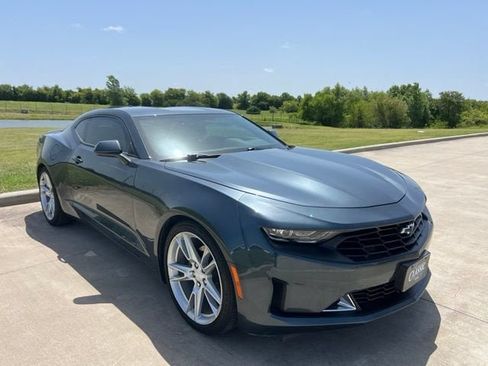 Used 2021 Chevrolet Camaro LT w/ RS Package RWD image 7