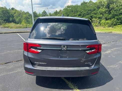 Used 2024 Honda Odyssey Elite image 4