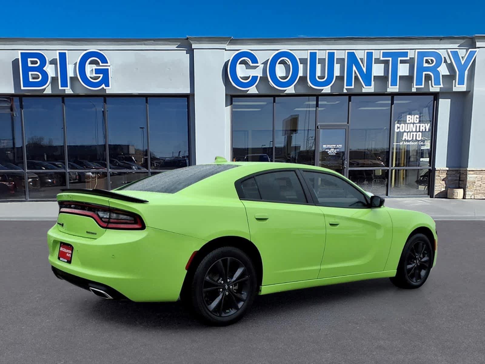 Used 2023 Dodge Charger SXT w/ Blacktop Package AWD/4WD image 5