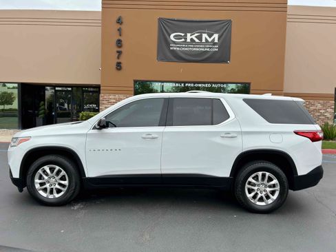 Used 2020 Chevrolet Traverse LS FWD image 3