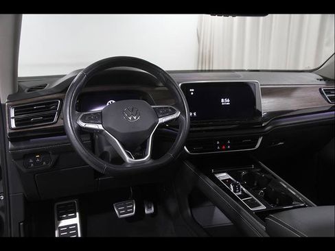 Certified 2024 Volkswagen Atlas SEL Premium R-Line AWD/4WD image 6