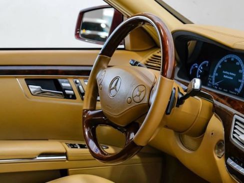 Used 2011 Mercedes-Benz S 550 image 20