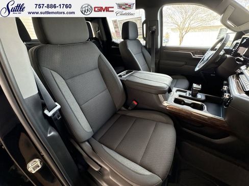 New 2026 GMC Sierra 1500 Elevation image 28