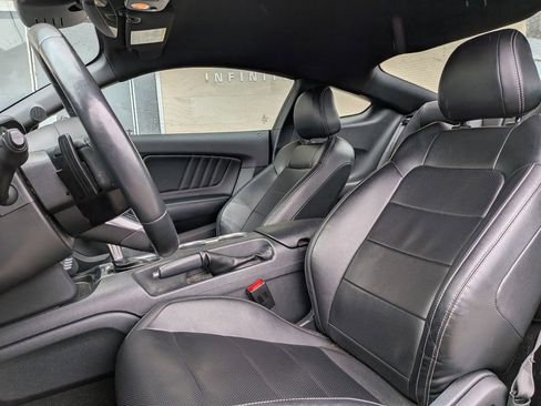 Used 2021 Ford Mustang Premium RWD image 8