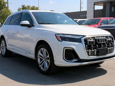 Used 2025 Audi Q7 3.0T Premium Plus image 4