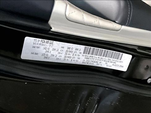 Used 2017 Jeep Grand Cherokee Summit image 36