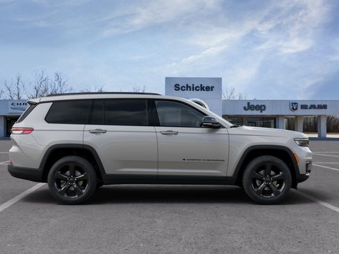New 2025 Jeep Grand Cherokee L Limited w/ Luxury Tech Group II AWD/4WD image 51