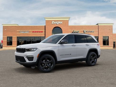 New 2025 Jeep Grand Cherokee Limited w/ Black Appearance Package image 2