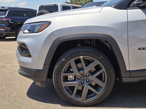 New 2026 Jeep Compass Limited AWD/4WD image 6