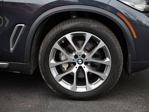 Used 2022 BMW X5 xDrive40i w/ Premium Package image 5