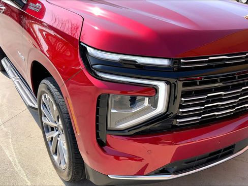 Used 2025 Chevrolet Tahoe High Country AWD/4WD image 27