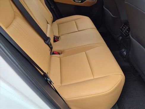 Used 2025 Lexus NX 250 FWD w/ Towing Package (2000 Lbs) image 16
