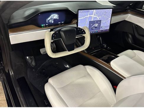 Used 2023 Tesla Model S image 19