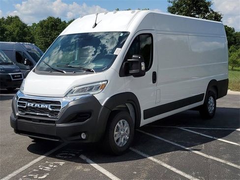 New 2024 RAM ProMaster 3500 w/ Quick Order Package 22G SLT image 2