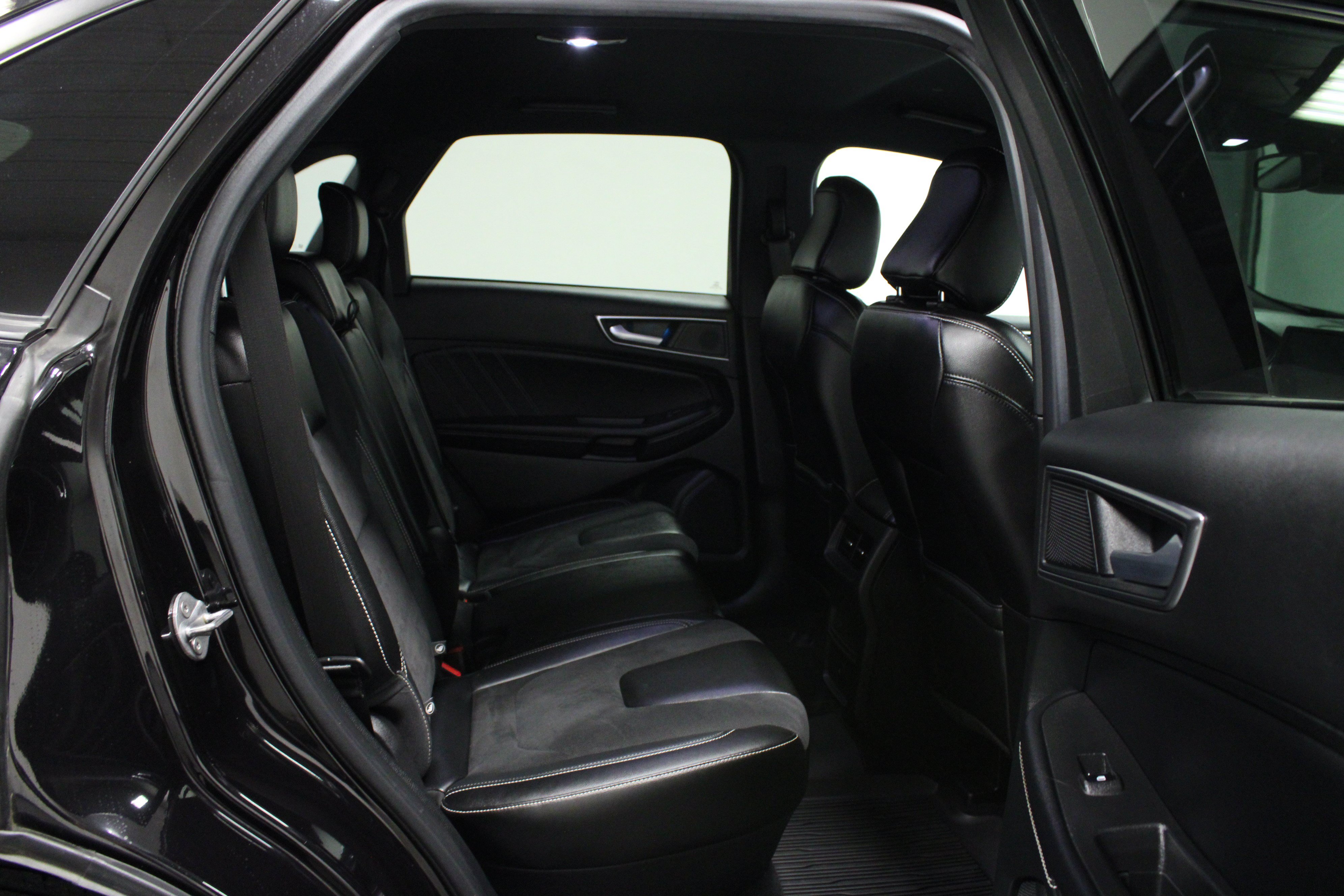 Used 2023 Ford Edge ST AWD/4WD image 15