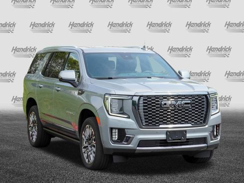 Used 2024 GMC Yukon Denali Ultimate w/ LPO, Illumination Package AWD/4WD image 2