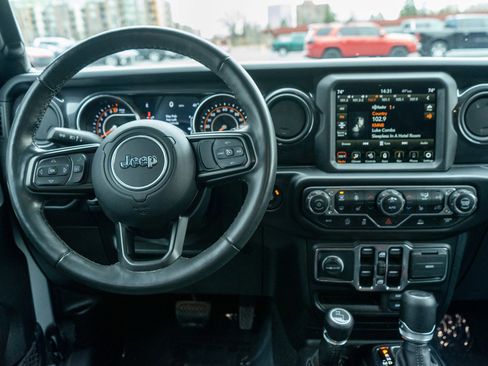 Used 2022 Jeep Wrangler Unlimited Sport image 13