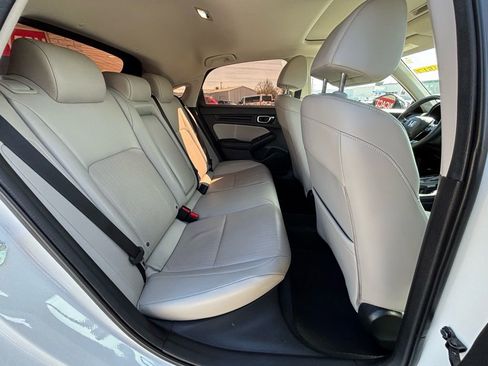 Used 2024 Honda Civic EX-L image 9