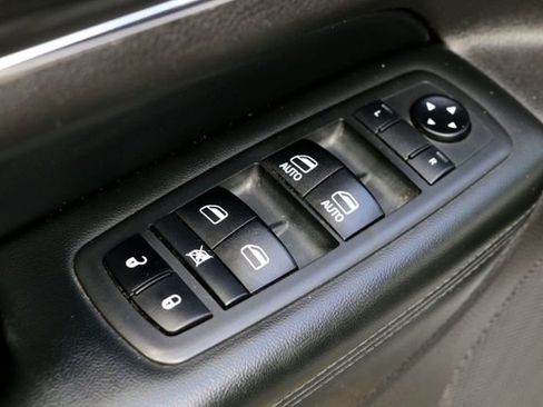 Used 2020 Jeep Grand Cherokee Limited image 21