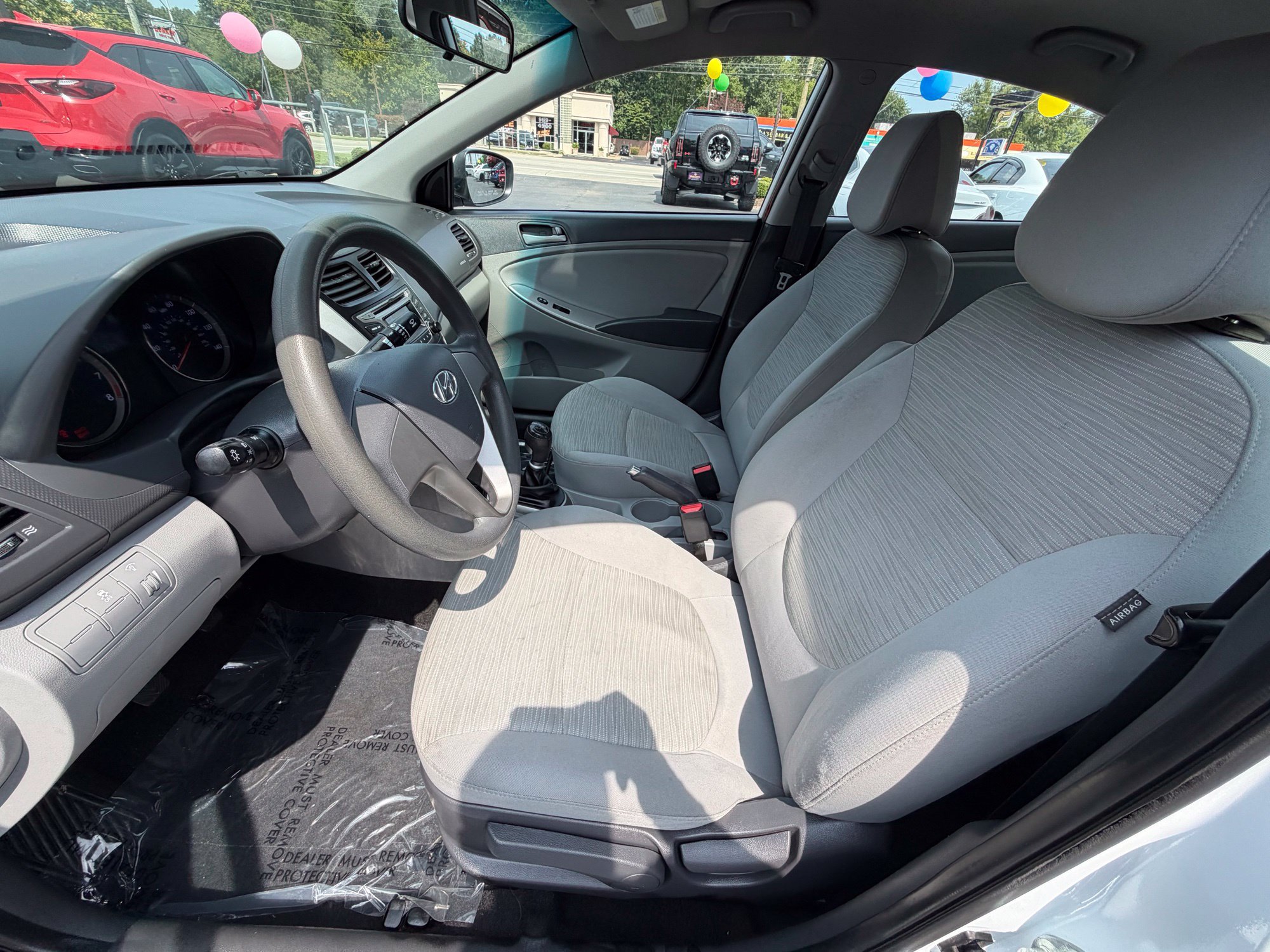 Used 2017 Hyundai Accent SE FWD image 15