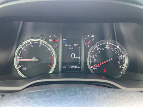 Used 2022 Toyota 4Runner TRD Off-Road Premium AWD/4WD image 16
