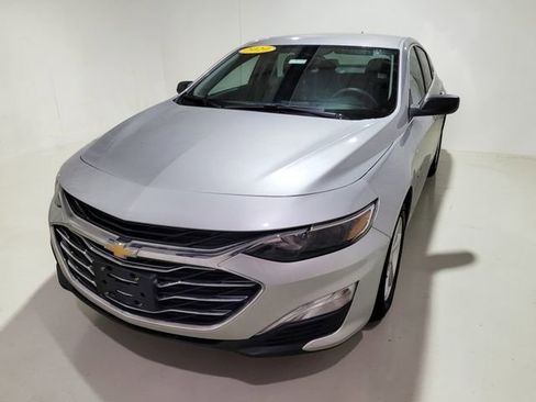 Used 2020 Chevrolet Malibu LS image 11