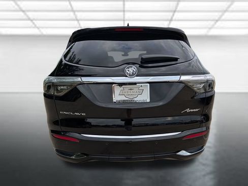 Used 2024 Buick Enclave Avenir w/ Avenir Technology Package FWD image 33