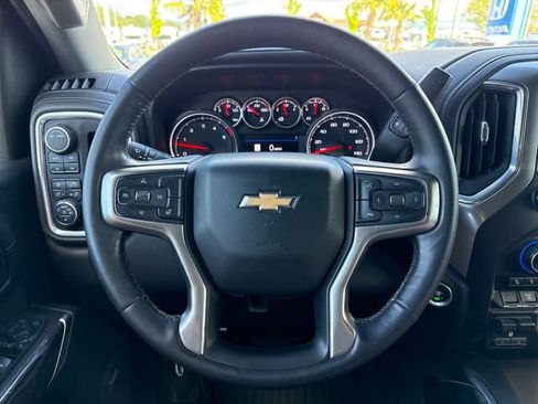 Used 2021 Chevrolet Silverado 2500 LTZ w/ LTZ Convenience Package AWD/4WD image 18